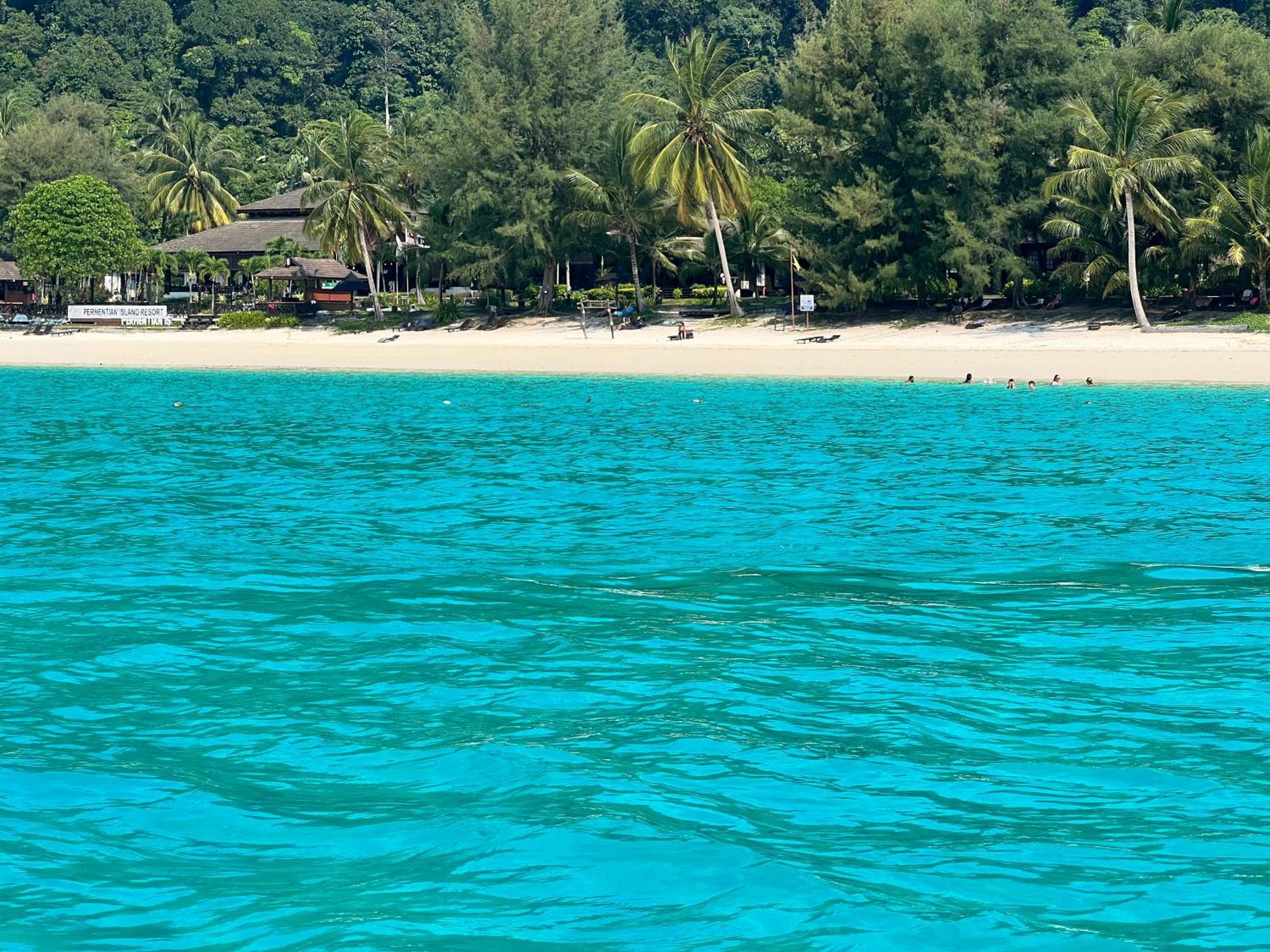 Perhentian Suria Hotel Kampong Pasir Petani Ngoại thất bức ảnh