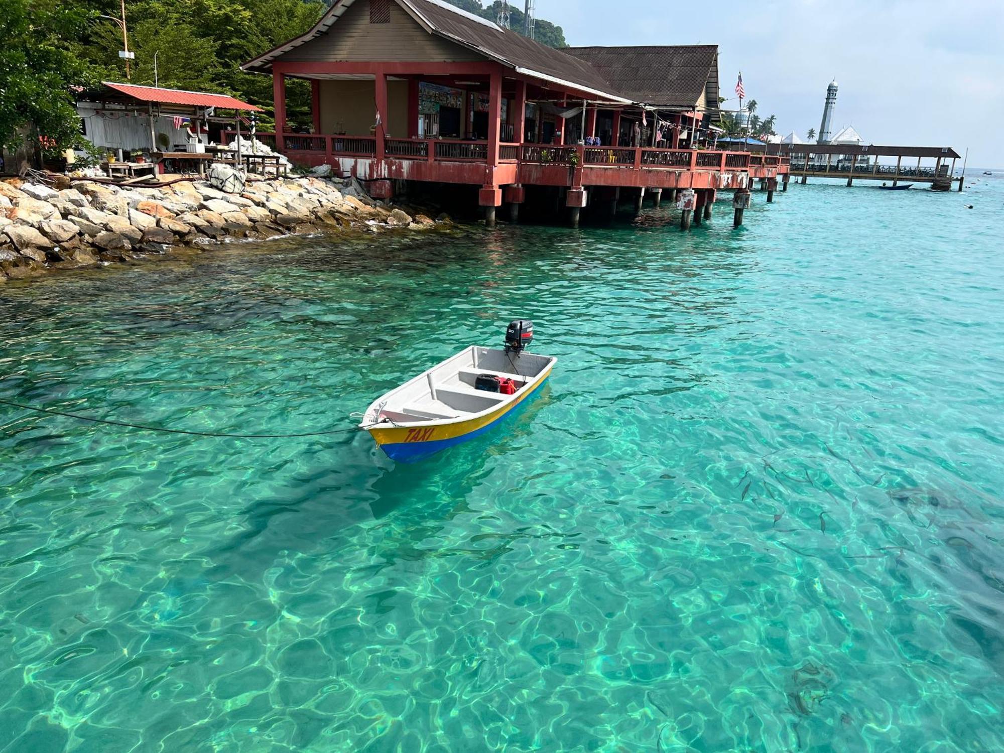 Perhentian Suria Hotel Kampong Pasir Petani Ngoại thất bức ảnh